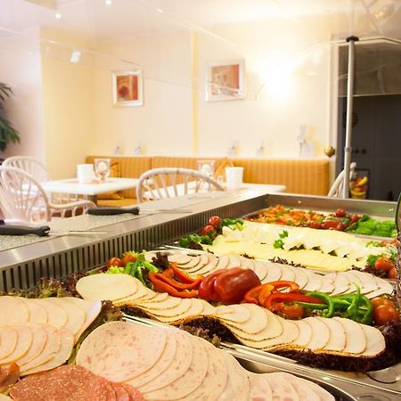 Trip Inn Hotel Ariane Köln Eksteriør billede