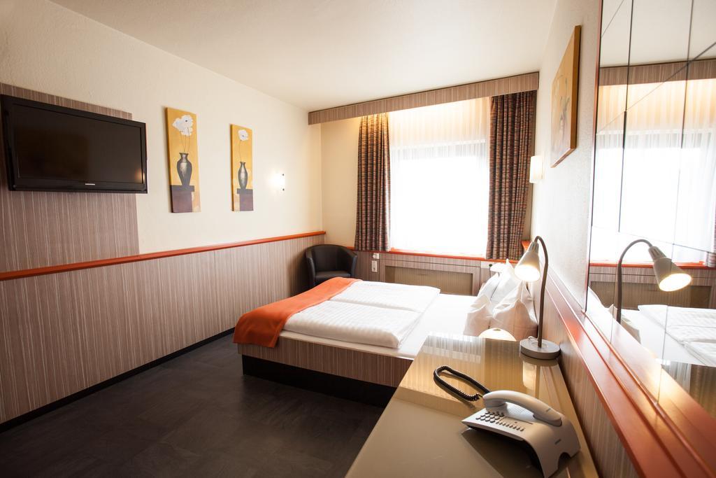 Trip Inn Hotel Ariane Köln Eksteriør billede