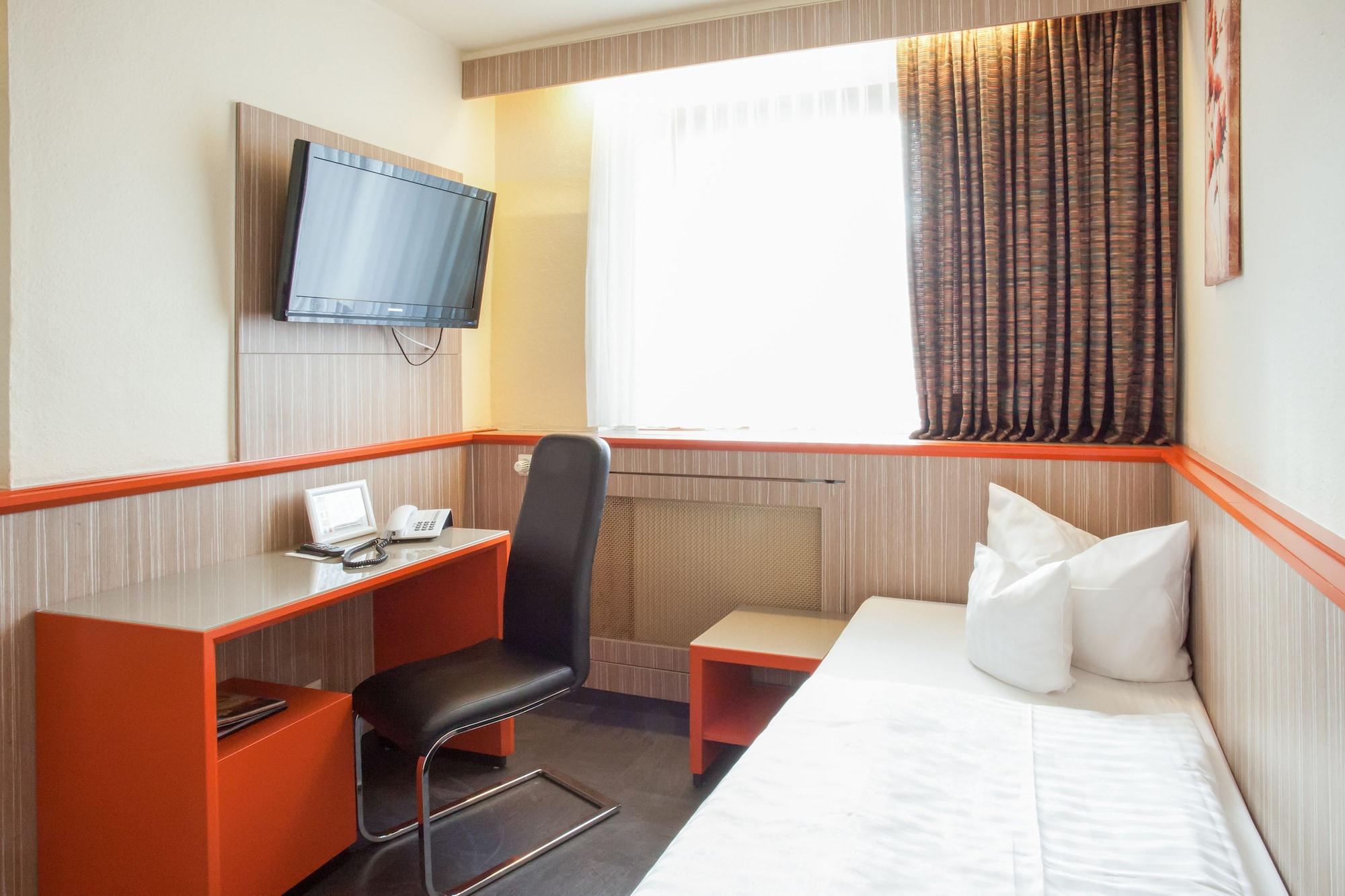 Trip Inn Hotel Ariane Köln Eksteriør billede