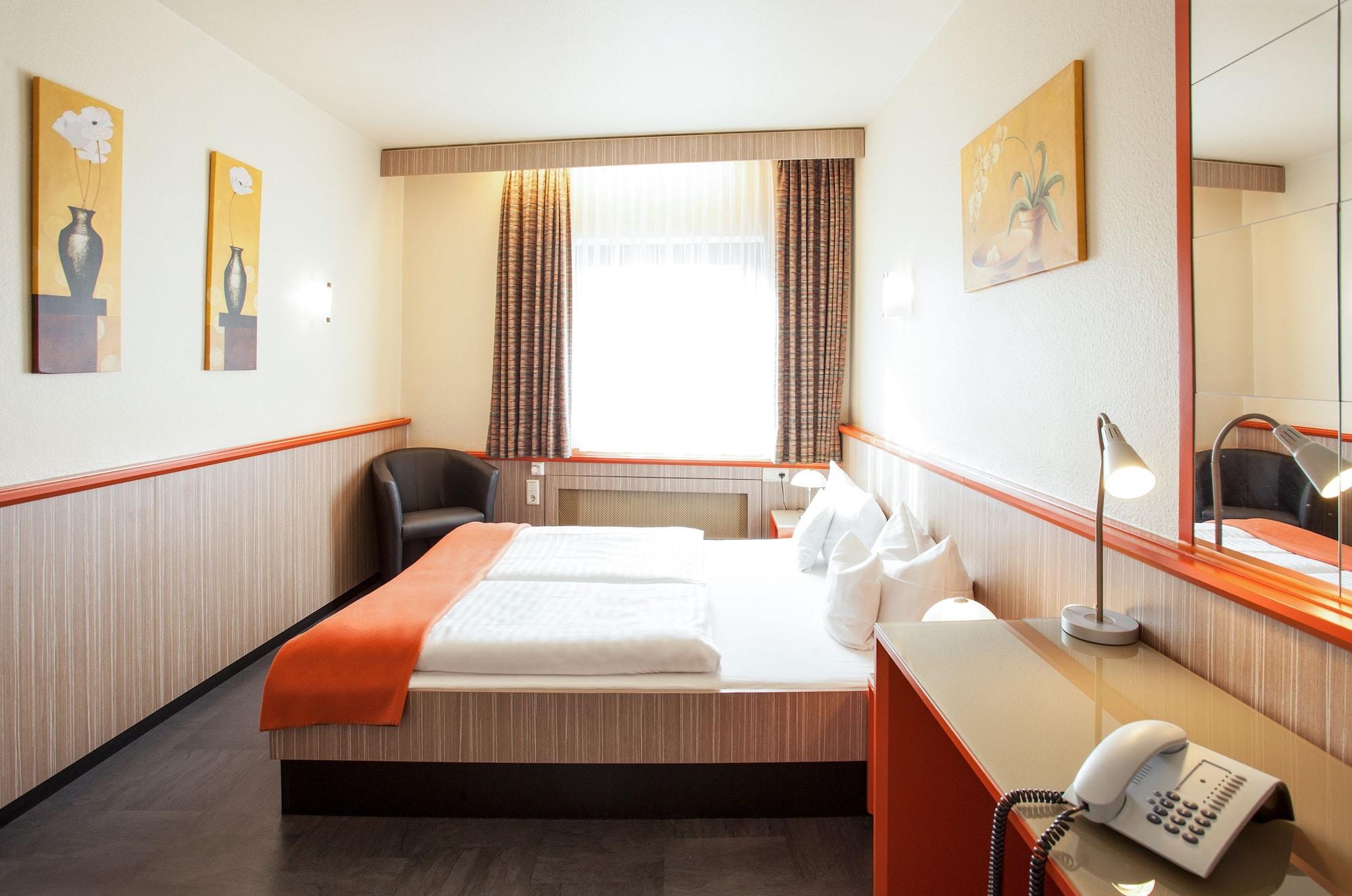 Trip Inn Hotel Ariane Köln Eksteriør billede