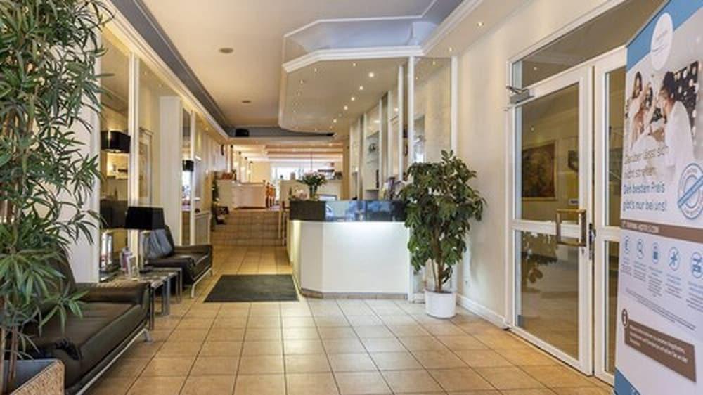Trip Inn Hotel Ariane Köln Eksteriør billede