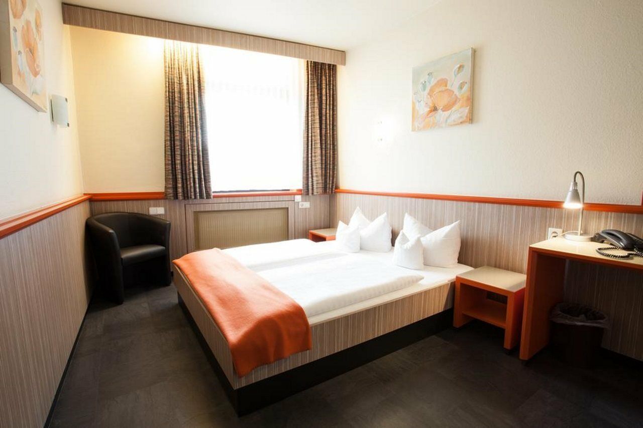 Trip Inn Hotel Ariane Köln Eksteriør billede